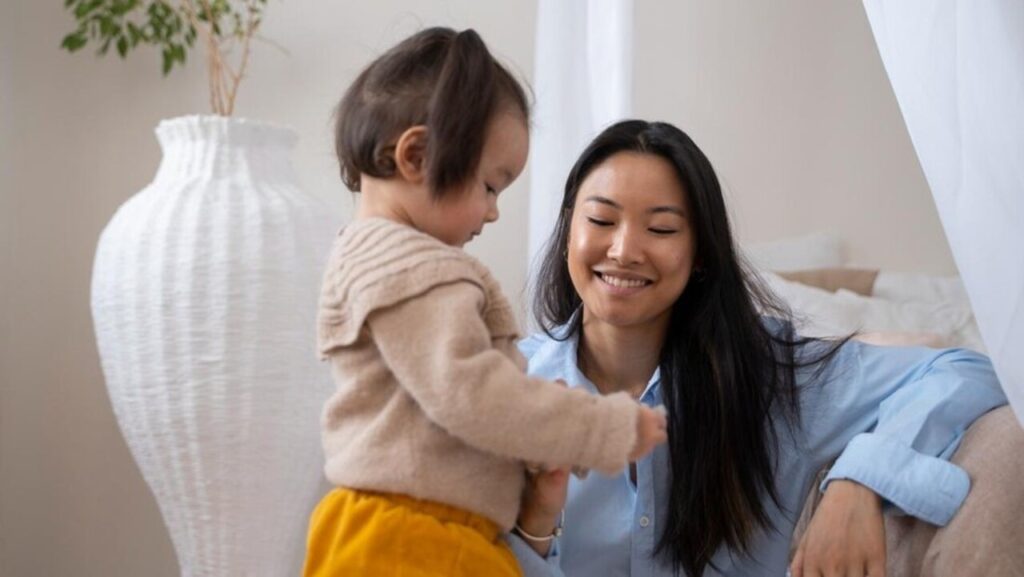 Rahasia Parenting Modern! Peer Parenting Ternyata Punya Banyak Manfaat di Era Digital
