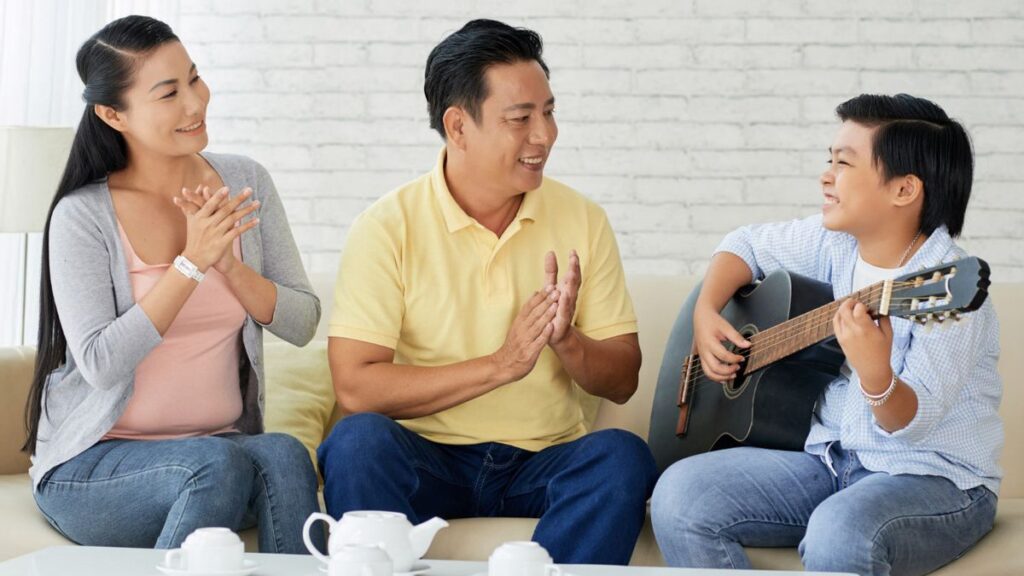 Rahasia Parenting Modern! Peer Parenting Ternyata Punya Banyak Manfaat di Era Digital