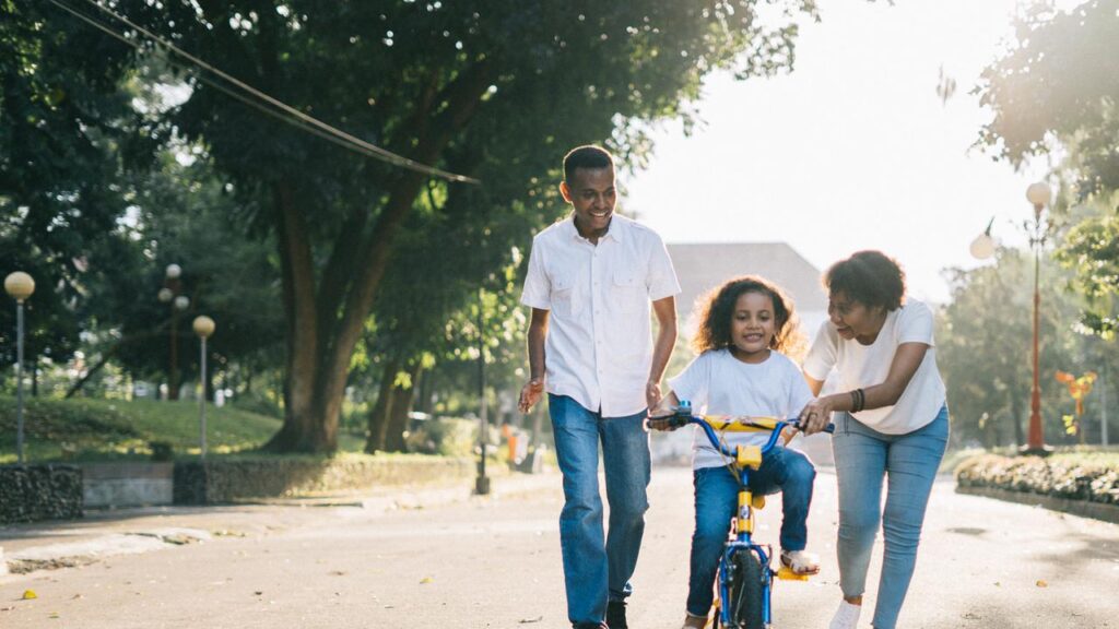 Free Range Parenting Jadi Sorotan, Apakah Membahayakan Anak?