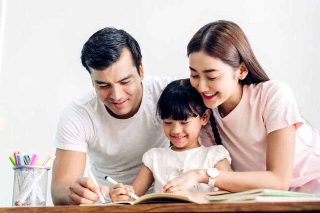 Perlukah Reward dan Punishment untuk Anak? Jawabannya Tak Sesederhana yang Dibayangkan